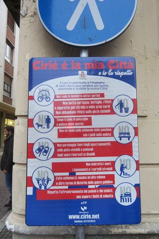 "Cirié è la mia città e io la rispetto": già posizionati i primi cartelli